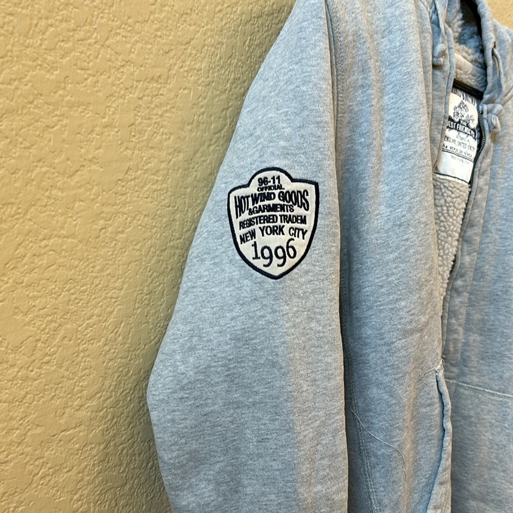 Zipper Jacket - Picture 2 of 3